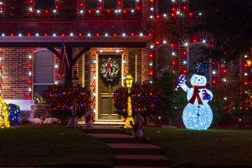 Why Hire Professionals for Christmas Light Installation?