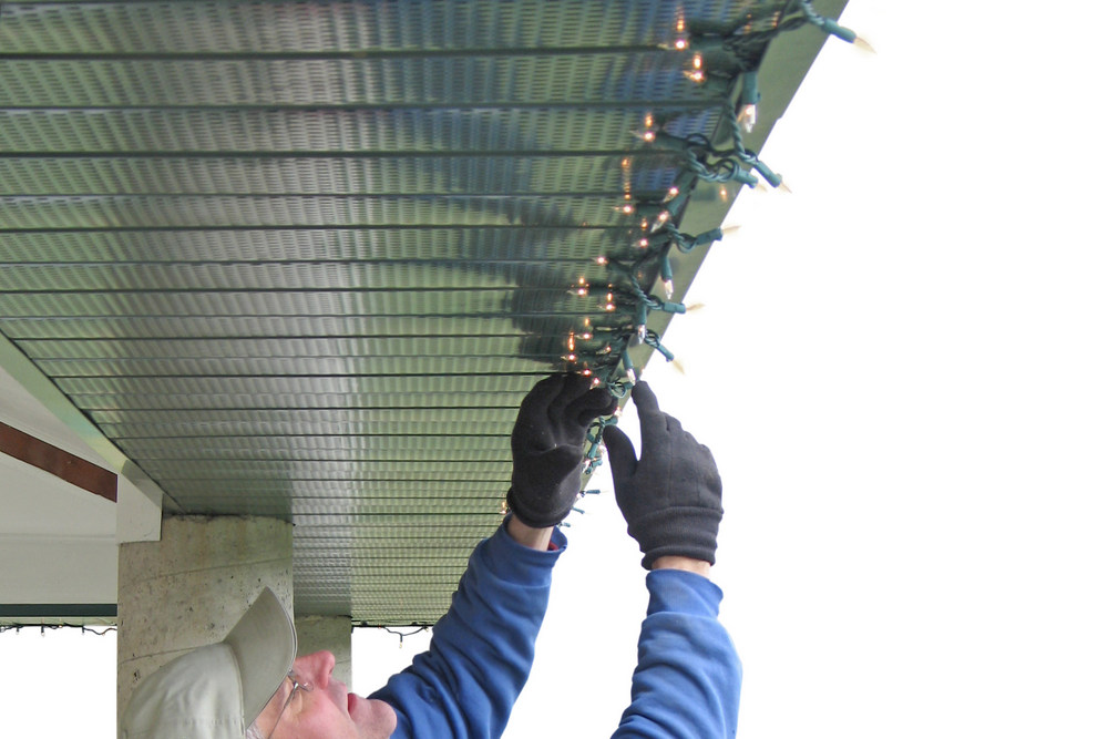 It’s Not Too Late! Why December Is a Great Time for Professional Holiday Lighting Installation